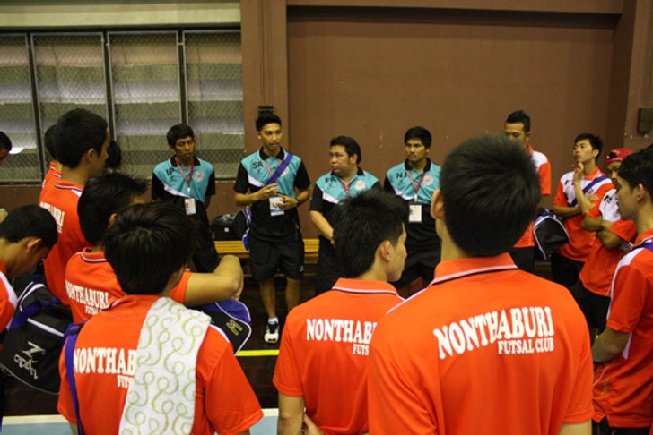 โค้ชแอนหวังเสียงเชียร์เป็นทีเด็ดช่วยหยุดฉลาม