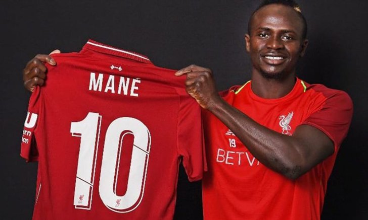 เล็งมานาน! "มาเน่" โยกใช้เบอร์ 10, สโมสรแจงใครซื้อเสื้อไปก่อนเอามาเปลี่ยนฟรี