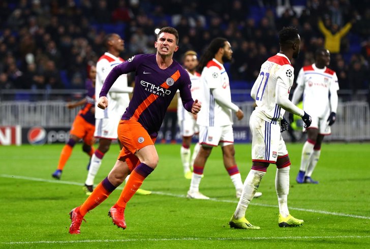 เรือใบ ไล่เจ๊า ลียง 2-2 ลิ่วเข้ารอบศึก UCL