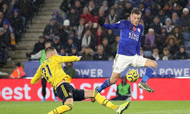ฟอร์มเฉียบ! เลสเตอร์ เปิดบ้านอัด อาร์เซน่อล 2-0 ขยับรั้งรองฝูง