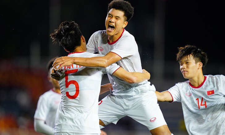 เวียดนาม เฮท้ายเกม เชือด สิงคโปร์ 1-0 นัดสุดท้ายฟัดไทย เดือดแน่!
