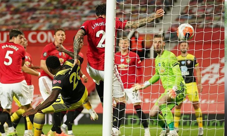ผีแดงสะดุด! โดนนักบุญตีเจ๊าทดเจ็บ 2-2 เกม ชวดขึ้นที่ 3 พรีเมียร์ลีก