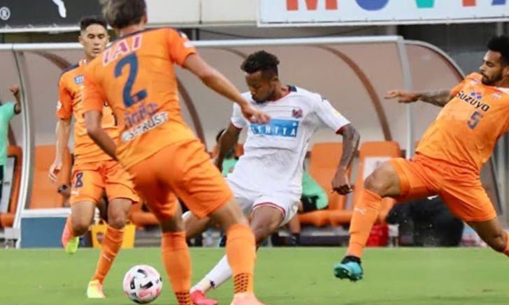 ทีมมุ้ยชนะทีมเจ! ชิมิสึ เอส-พัลส์ เปิดรังทุบ ซัปโปโร 3-1 ศึก"ไทย ดาร์บี้" เจลีก