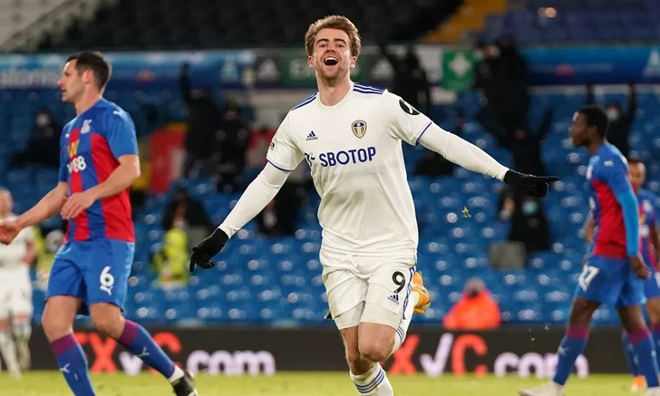 ลีดส์ เปิดรังอัด พาเลซ 2-0 ขยับขึ้นที่ 10 พรีเมียร์ลีก