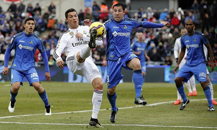 โด้เบิ้ล! ราชันรัวครึ่งหลังถล่มเคตาเฟ่นิ่ม3-0(คลิป)