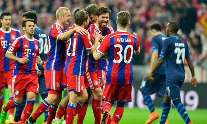 บาเยิร์นถอนแค้น! ถล่มปอร์โต้ 6-1 ลิ่วรอบรองชปล. (คลิป)