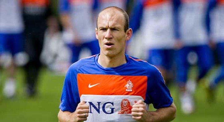 ฮอลแลนด์ยันร็อบเบนยังไม่พร้อมในนัดต่อไป
