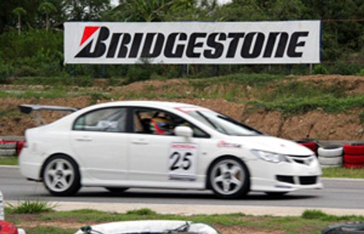 ยางบริดจสโตนโชว์ศักยภาพ ในงาน Honda Racing 2010