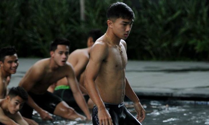 ส่องแข้งซีเกมส์ลงสระ..งานนี้สาวๆ มีฟินอะพูดเลย!