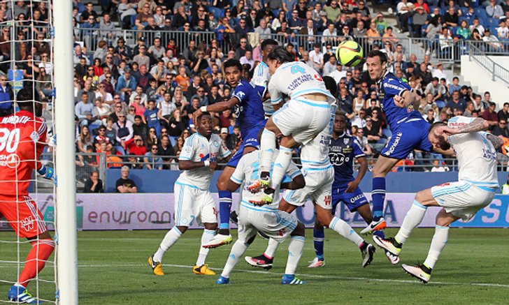 ไม่ชนะใคร 8 นัดติด! มาร์กเซย 10 คนบุกพ่าย บาสเตีย 1-2