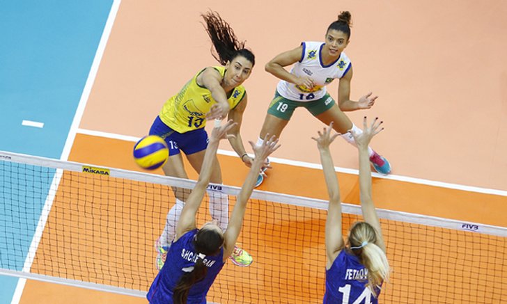 "สาวแซมบ้า" ไล่ตบ "สาวหมีขาว" 3-0 เซต ซิวแชมป์กลุ่ม