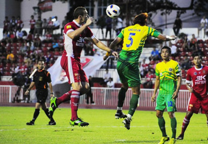 ประมวลภาพมังกรไฟทุบสิงห์เหนือ3-0