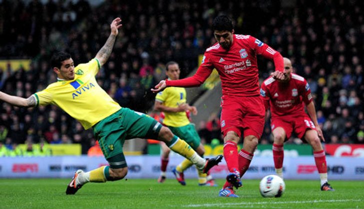 ซัวเรซยิงครึ่งสนาม!หงส์ถล่มนอริช3-0