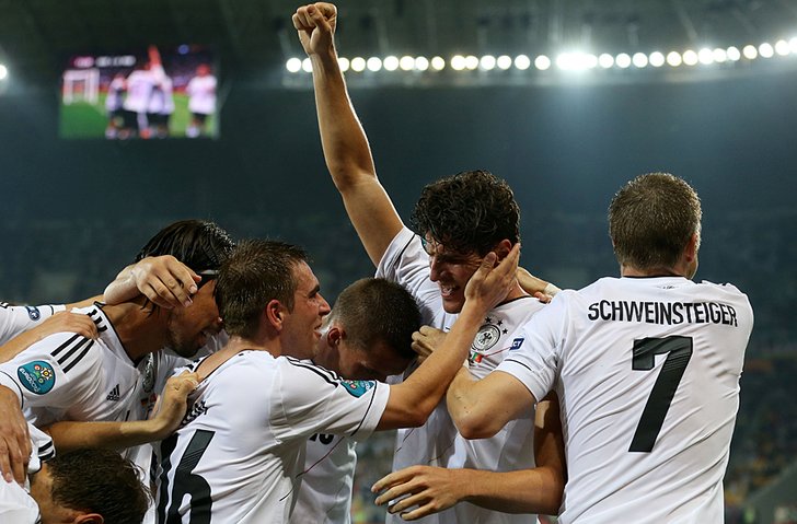เยอรมันหืดจับเฉือนโปรตุเกส1-0,โกเมซโขก