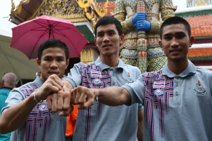 จับติ้วมวยสากลแก้ว,ฉัตรชัยมีลุ้น-สายลมหนัก