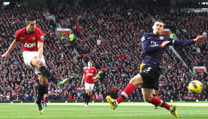 ผลบอล : ฟาน เพอร์ซี่ ส่องทีมเก่า! ผีฟอร์มเจ๋งเฉือนปืน 2-1