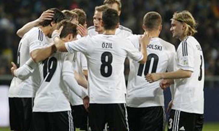 อินทรีเหล็กสยายปีกไล่ถล่มคาซัคสถาน3-0