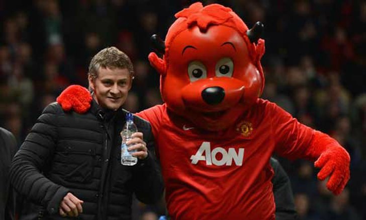 โซลชาร์ยังยิ้มแม้พ่าย0-2ซึ้งใจแฟนผีต้อนรับอบอุ่น