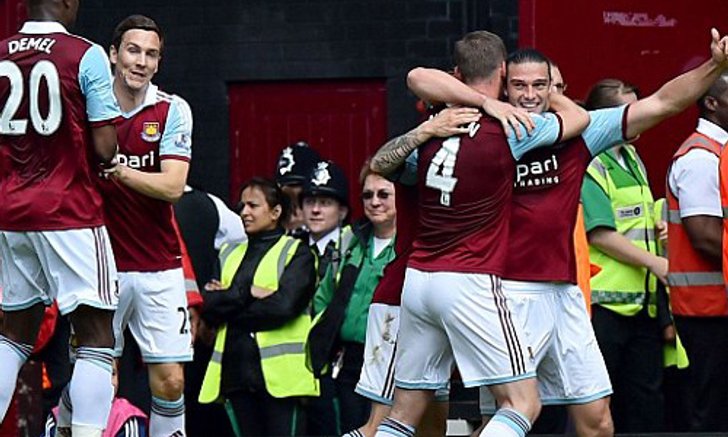 ค้นทุบไก่ 2-0 การันตีอยู่รอดในพรีเมียร์ลีกแล้ว