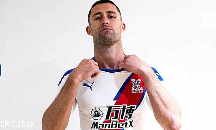 "เคฮิลล์" ย้ายร่วมทัพ คริสตัล พาเลซ แบบไร้ค่าตัว