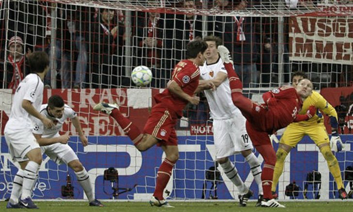 เสือใต้โคตรดุ!ถล่มบาเซิ่ล7-0ลิ่วชปล.