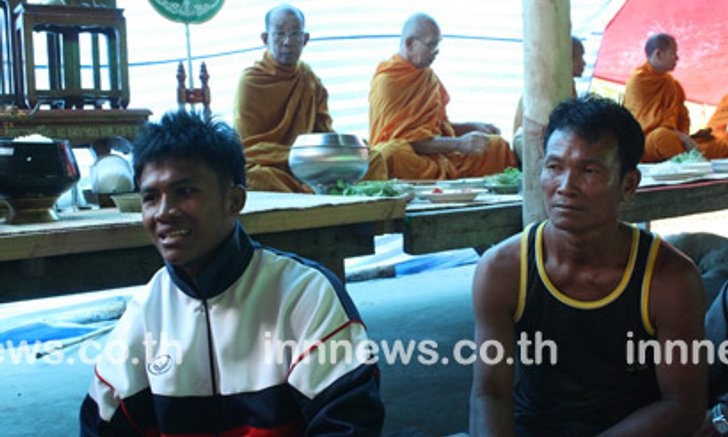 บัวขาวทำบุญเปิดค่ายมวยใหม่ที่สุรินทร์