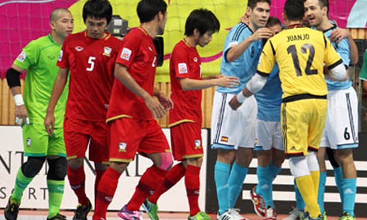 ไทยพ่ายสเปน 1-7ตกรอบฟุตซอลโลก2012
