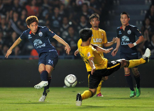 บุรีรัมย์ เปิดบ้านพิชิต บางกอกกล๊าส 2-0