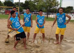 โค้ชแดงกังวลฝนทำพิษบอลชายหาดซ้อมน้อย