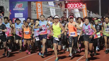 นักวิ่งไทย-เทศ กว่า 4,000 คน ร่วมงานวิ่ง 10 ไมล์ "ธัญญปุระภูเก็ต"