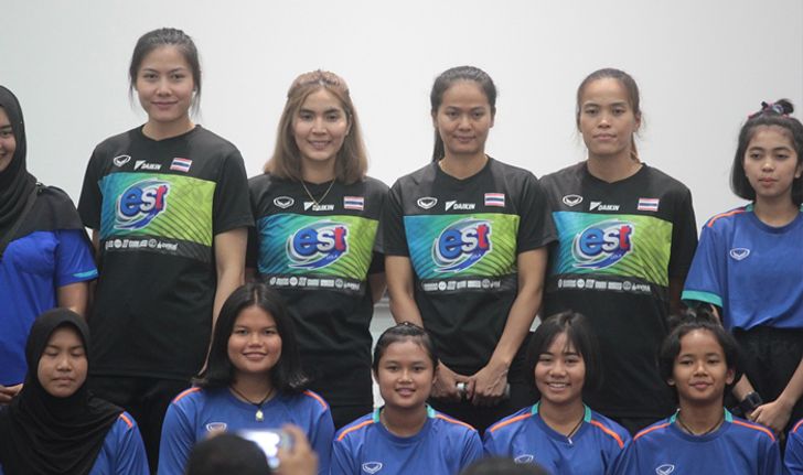 "กัปตันกิ๊ฟ" นำทัพลูกยางสาวไทย สร้างแรงบันดาลใจให้เด็กสานฝันฯและห้องเรียนกีฬาถึงหัวหิน