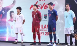 เปิดตัวทางการ! วอริกซ์ เผยโฉมชุดแข่งใหม่ช้างศึก 2019 ประเดิมลุยเอเชียนคัพ (อัลบั้ม)