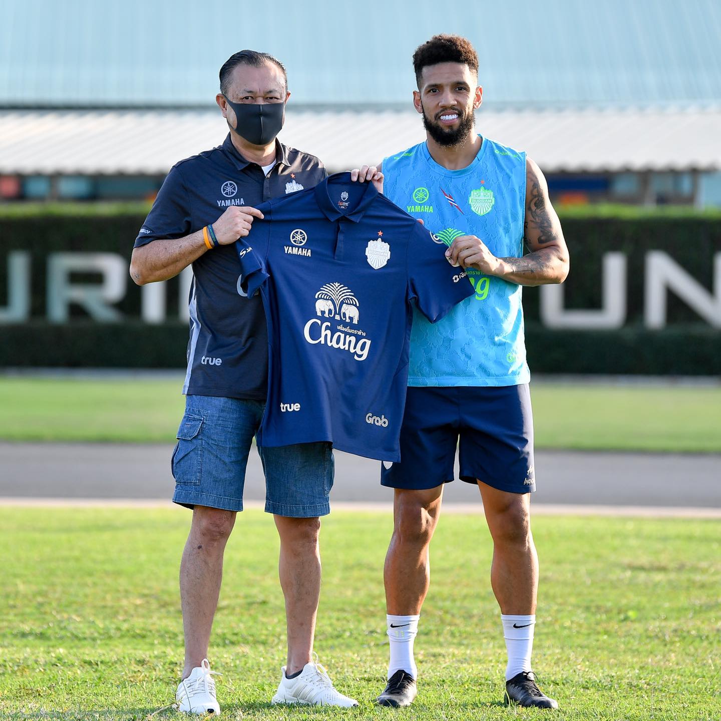 133926535_3579198272200089_46