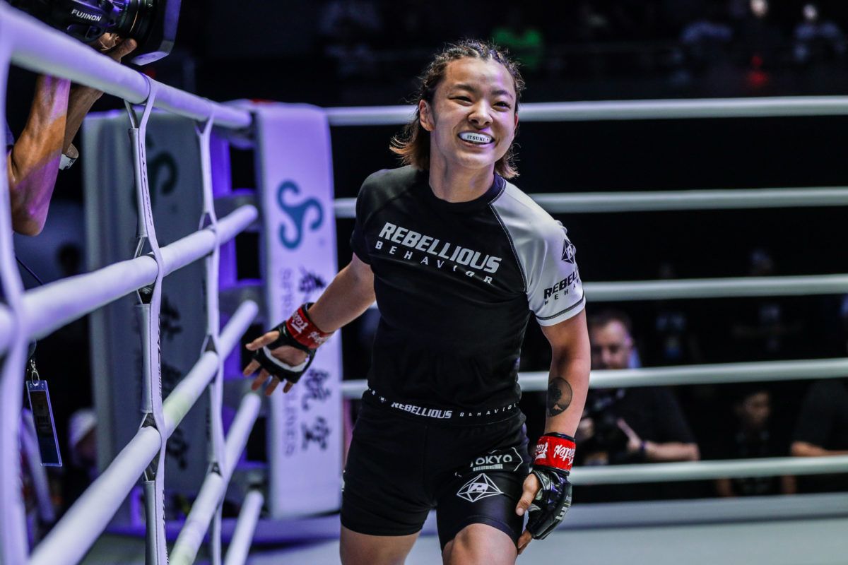 itsuki-hirata-dc-5514-1200x80