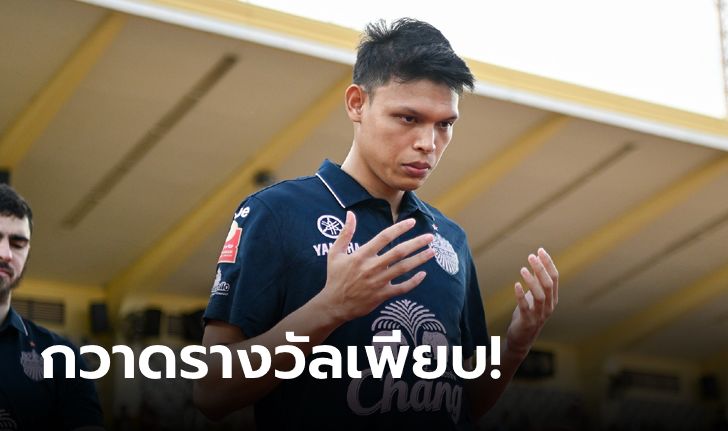 ปีทองอย่างแท้จริง! "ศุภชัย ใจเด็ด" คว้า 3 รางวัล FA Thailand Award 2022/23