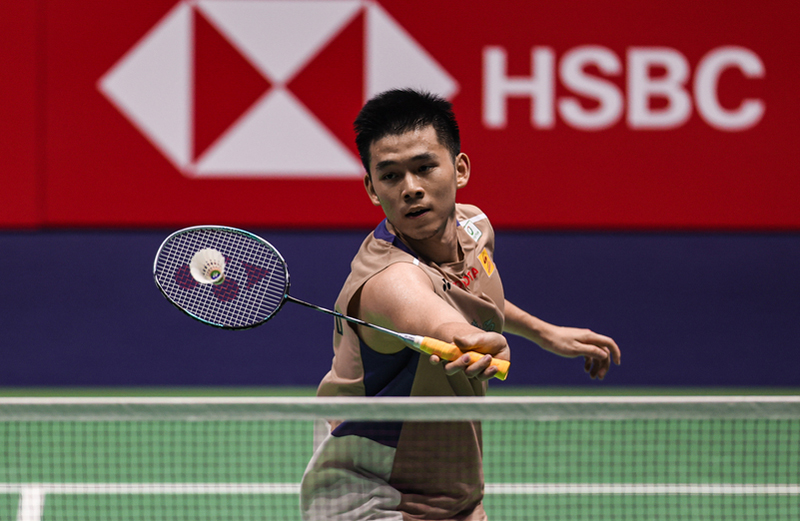 วิว กุลวุฒิ