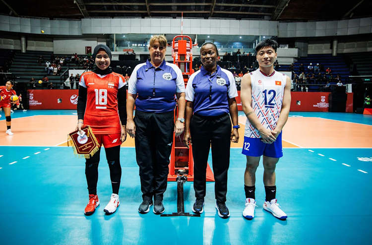 สหพันธ์วอลเลย์บอลเวียดนาม ลงโทษแบน ดัง ธิ ฮอง