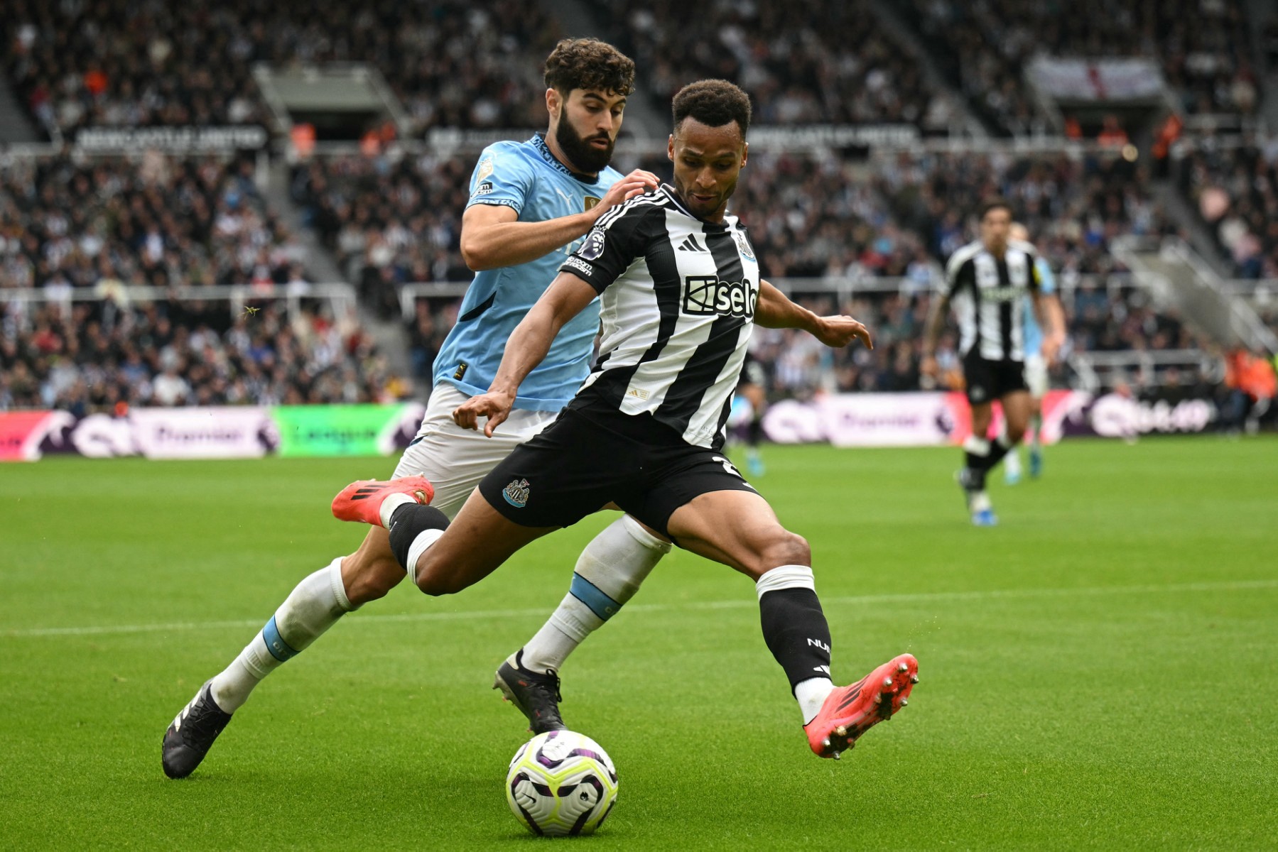 ดูบอลสด พรีเมียร์ลีก นิวคาสเซิล พบ แมนซิตี้