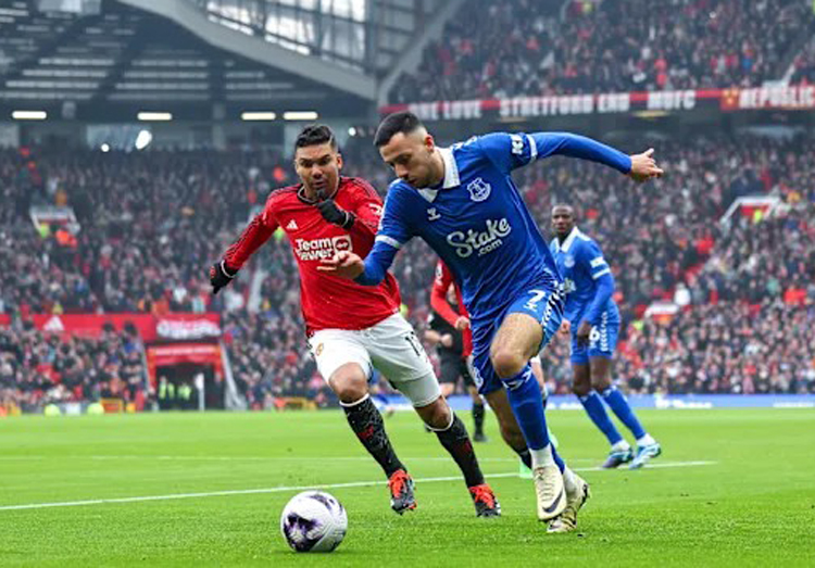 ดูบอลสด พรีเมียร์ลีก แมนยู พบ เอฟเวอร์ตัน