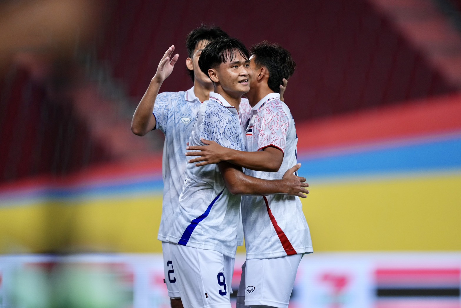 593177055_904826238539493_884