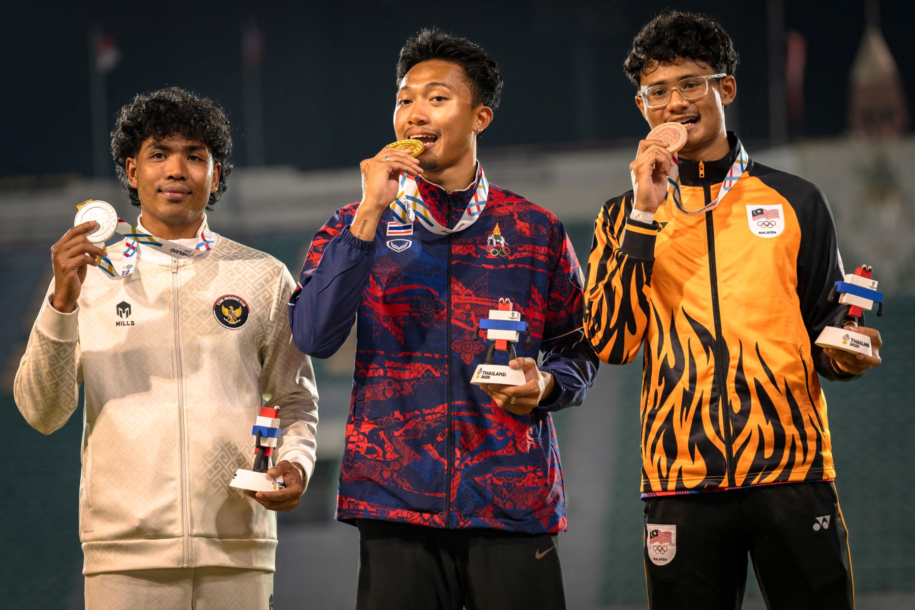 afp__20251211__87tj3nh__v1__m