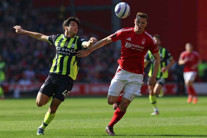 ดูบอลสด ฟอเรสต์ พบ แมนซิตี้