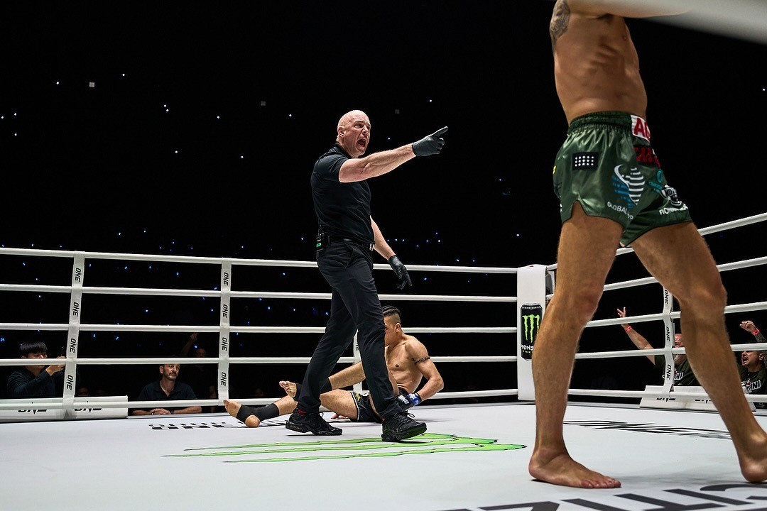 thumbnail_outlook-r2d301zn