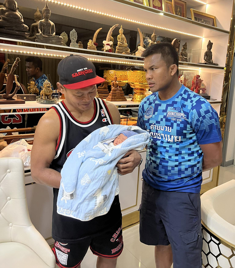 แสนชัย บัวขาว