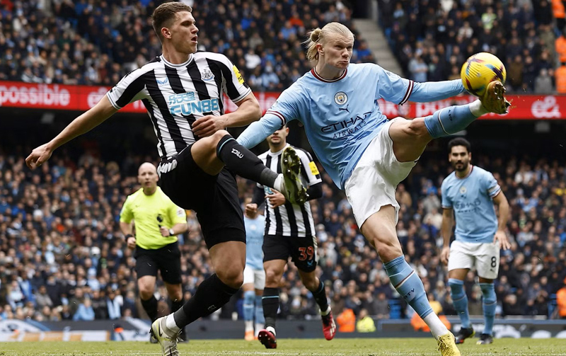 ดูบอลสด นิวคาสเซิล พบ แมนซิตี้