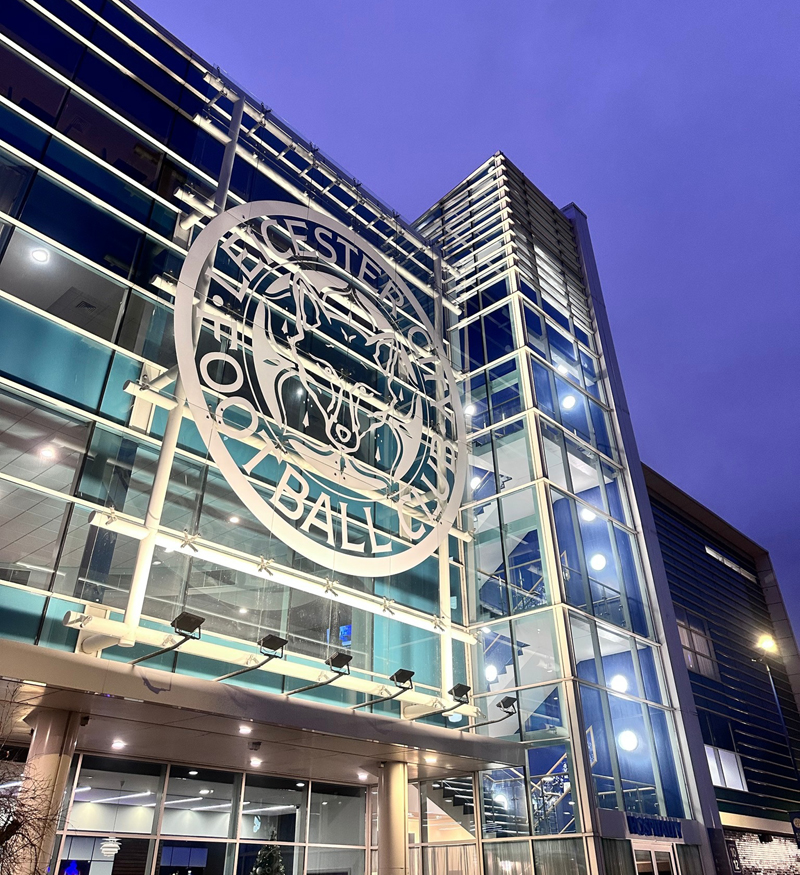 เลสเตอร์โดนตัดแต้ม