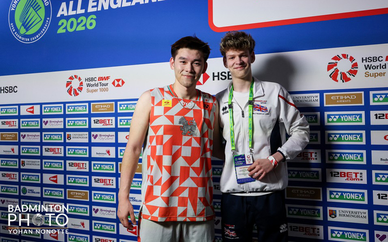 วิว กุลวุฒิ