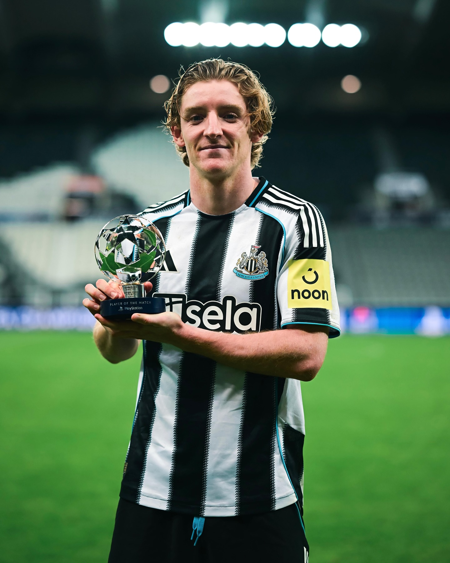 แอนโทนี กอร์ดอน