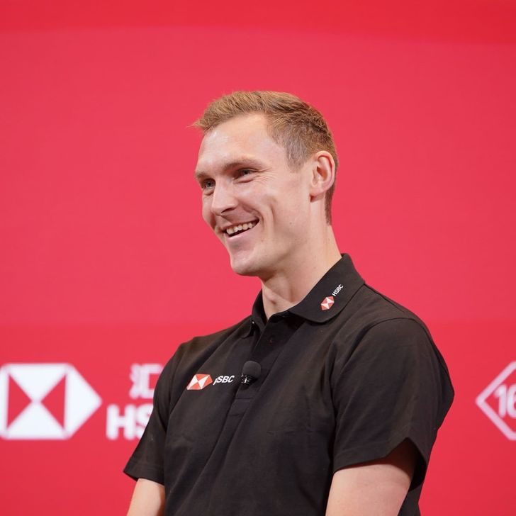 viktoraxelsen_1776301424522