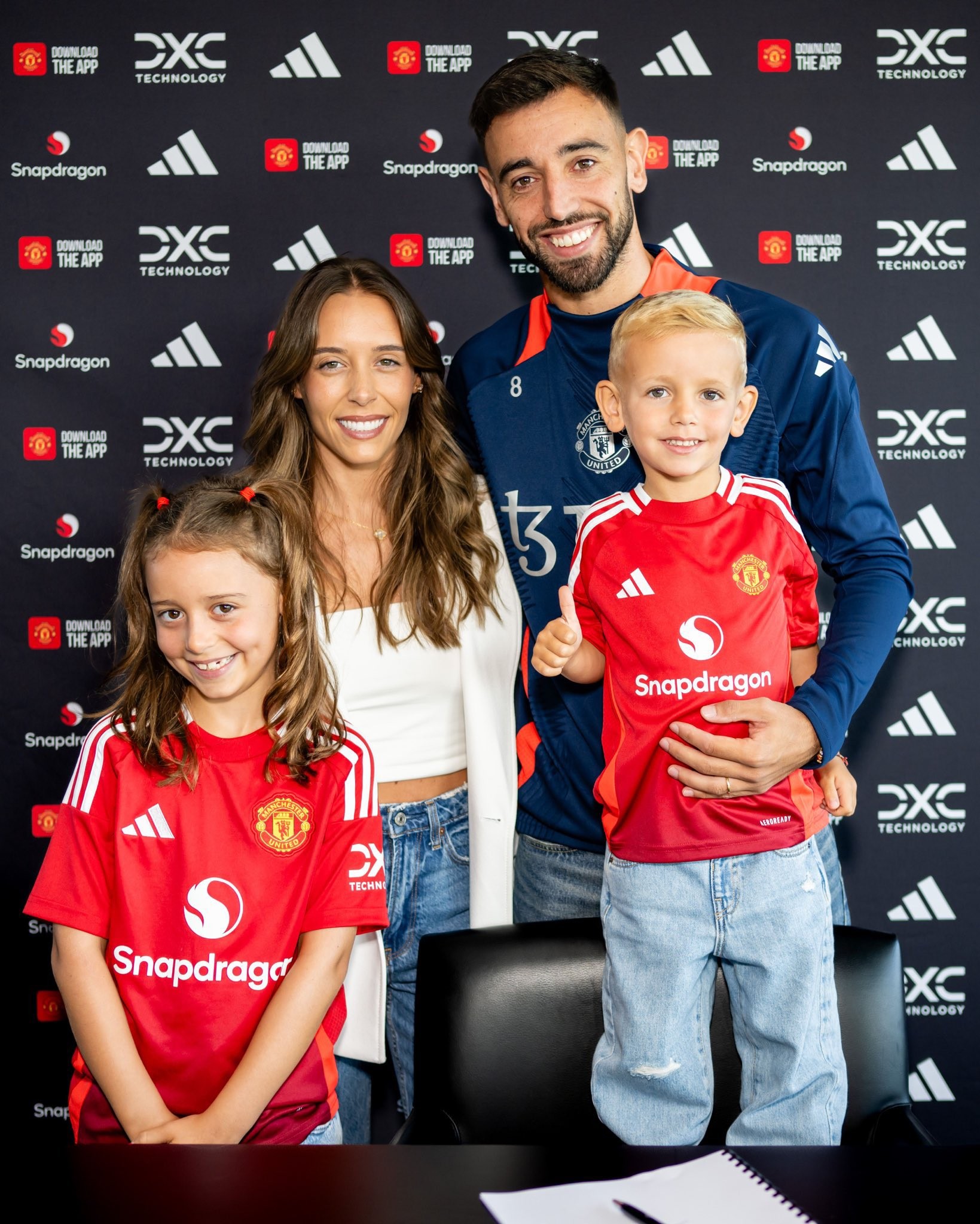 501050463_561317517051427_764